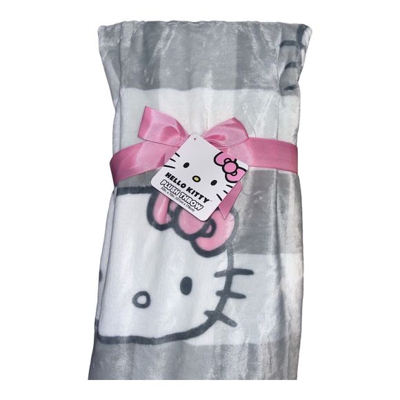 Hello Kitty Plush Throw Blanket Pink Bow Gray & White Gingham Check Viral NWT - Picture 2 of 5
